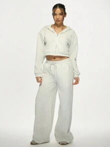 MISSGUIDED Sudadera con capucha y cremallera recortada y sobredimensionada, de estilo atlético casual, con capucha con cordón y bolsillo canguro, prenda esencial de ropa urbana para otoño e invierno