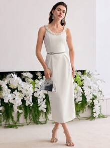 MOTF PREMIUM VESTIDO CON DECORACIÓN DE PERLA ARTIFICIAL