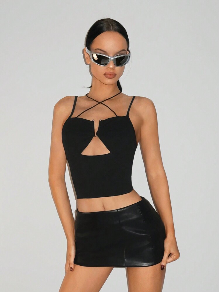 SHEIN ICON 女士镂空领金属细节黑色上衣 - 黑色 - 查看 1