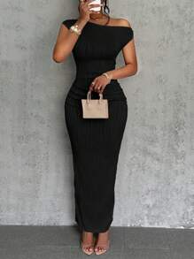 Slaydiva فستان نسائي أنيق جديد للصيف للحفلات والمناسبات اليومية والمواعيد، بكتف مائل أو كتف واحد،برقبة مكشوفة، بحرف أمامي مطوي، قصة ضيقة وطويلة، بقماش محبوك ذو نسيج متموج باللون الأبيض - الأسود - مشاهدة 9