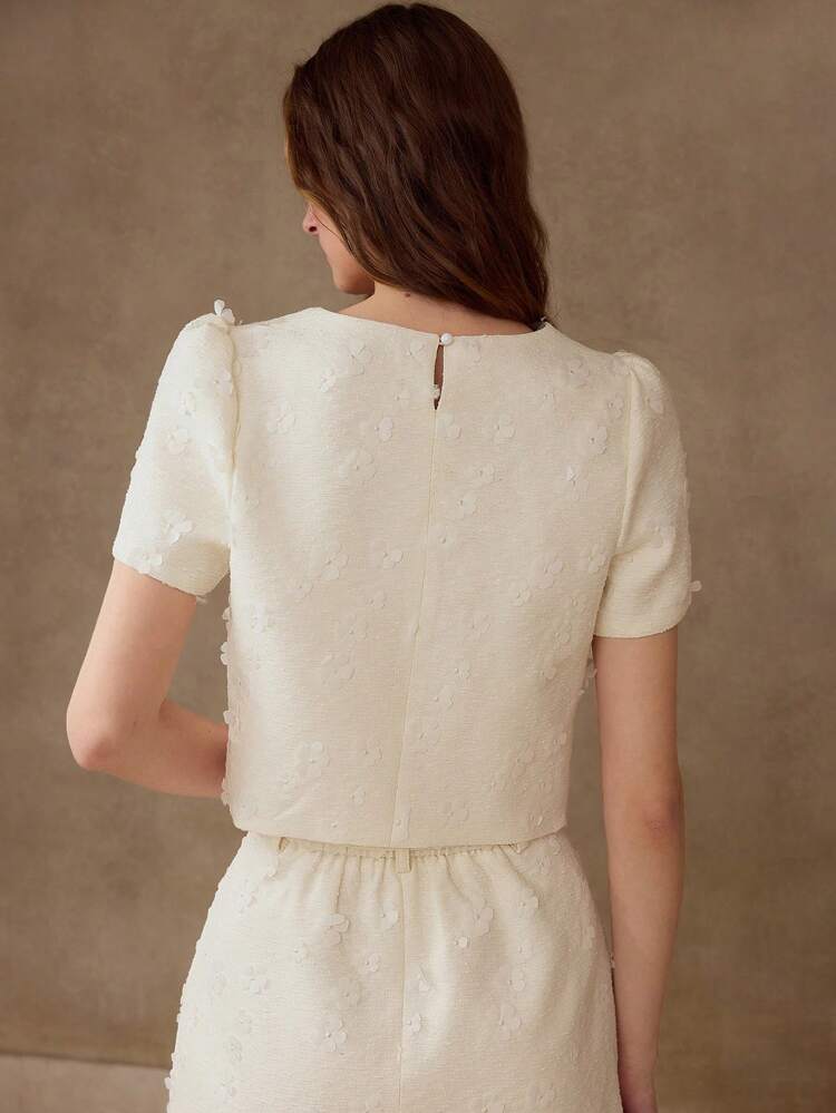APPLIQUES PUFF SLEEVE BLOUSE