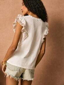Poéselle Ditsy Floral Print Butterfly Sleeve Tee - White - View 6
