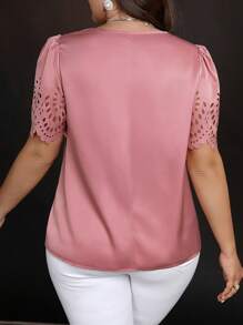 SHEIN Clasi 大码休闲纯色镂空短袖衬衫