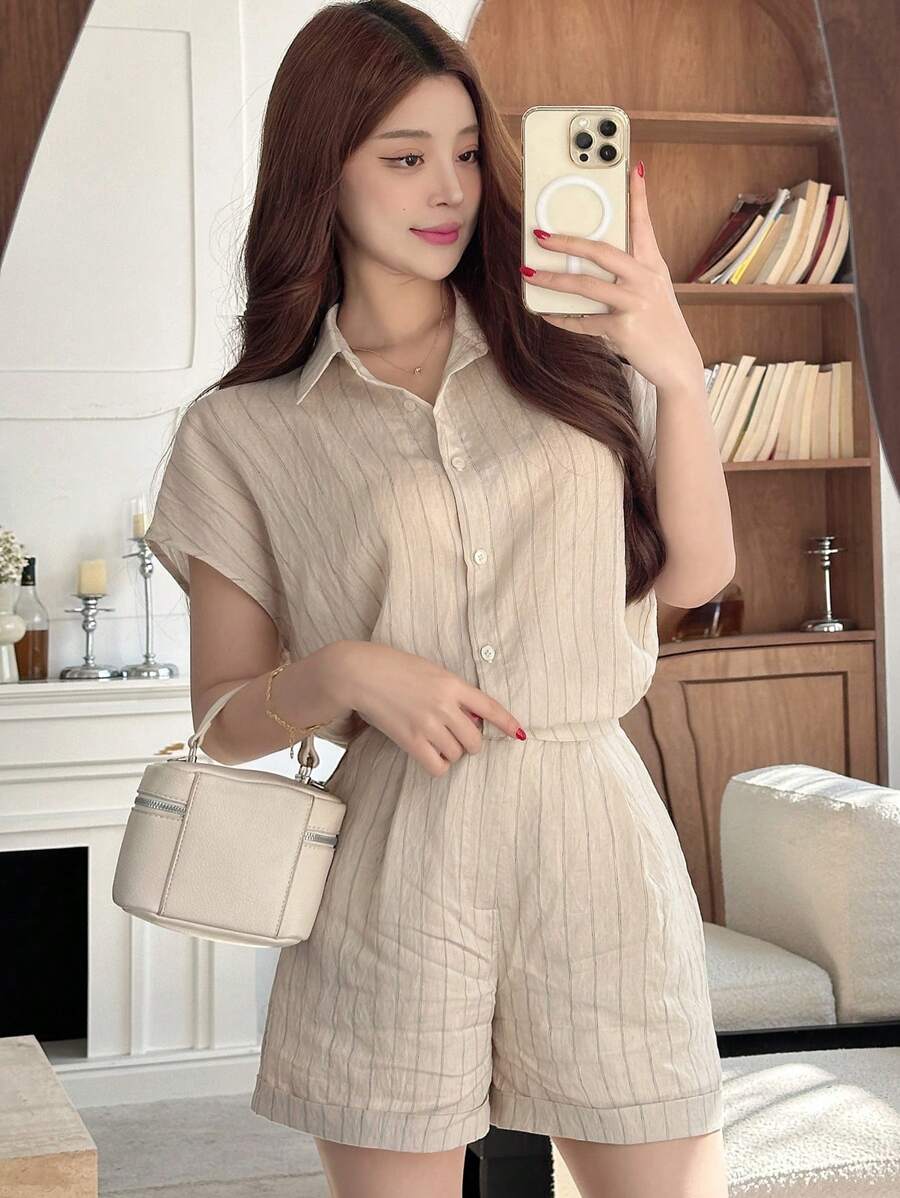 DAZY Bộ 2 món áo sơ mi và quần short kẻ sọc dành cho nữ, kiểu dáng thường ngày, thời trang, chất liệu vải lanh, thích hợp mặc hàng ngày. - Màu Khaki - Xem 1
