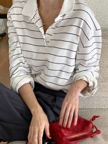 DAZY 女式超大条纹领口半襟长袖 T 恤，白色，春/夏
