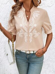 SHEIN Clasi Blusa casual da donna con collo tacca e ricamo, adatta per taglie forti e vacanze