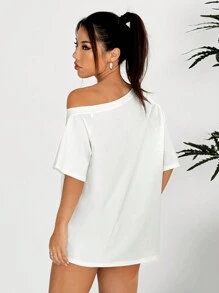Muchica Letter Print Shoulder-Baring White T-Shirt, Minimalist & Fashionable For Casual Everyday Wear - White - View 2