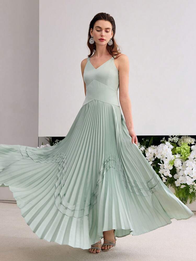 ASYMMETRICAL PLEATED HEM DRESS