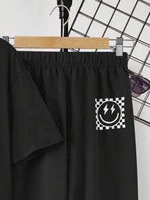 SHEIN 2 piezas Conjuntos casuales para adolescentes de camiseta de ajuste holgado con estampado de sonrisa sencilla y pantalones cortos; Ropa de primavera; Ropa para adolescentes varones; Chaquetas para adolescentes varones, vuelta al cole en primavera