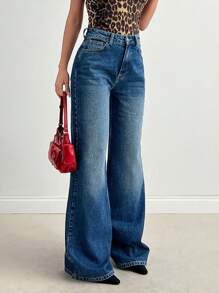 RueChic Women's Flared Pockets Casual Versatile Denim Jeans - Medium Wash - View 5