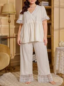 Plus Size Women Wavy Jacquard Striped Ruffle Hem Short Sleeve & Long Pants Pajamas Set - Apricot - View 3