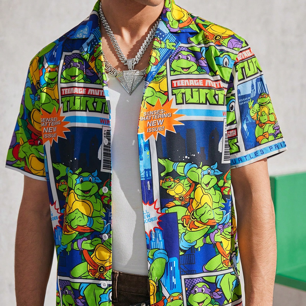 Camisa hawaiana de manga corta informal con estampado todo sobre tejido para hombre