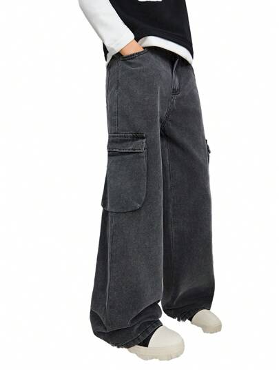 SHEIN 青少年男童时尚休闲复古灰色工装口袋设计牛仔宽松工装牛仔裤，柔软舒适，适合日常穿着和四季穿着。