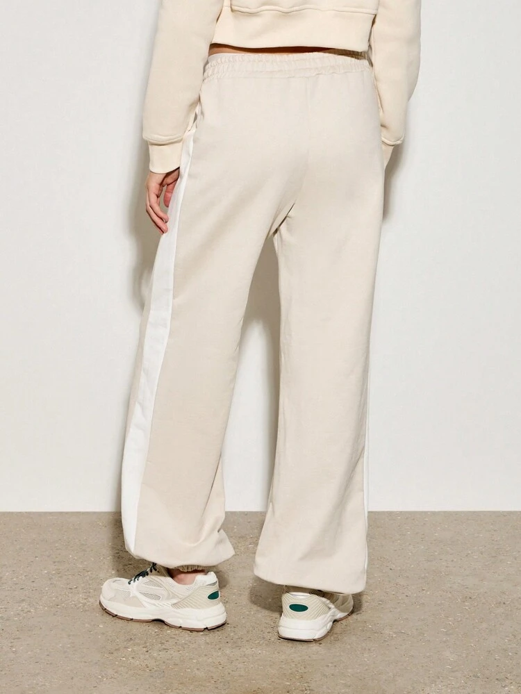 Women Wide-Leg Side Stripe Sweatpants