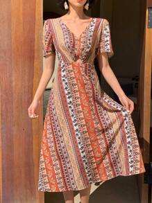 DAZY Midi-Kleid mit Blumenmuster und V-Ausschnitt für Frauen, Outfit für Kreuzfahrten, Boho-Urlaubsoutfit für Frauen - Rot - Übersicht 8