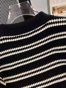 SHEIN Men's Short Sleeve Striped Minimalist Knit Sweater, Casual Everyday Wear
