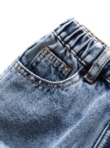 SHEIN Young Boy Distressed Stonewashed Ripped Frayed Loose Fit Blue Denim Jeans, For Kids Spring/Summer - Light Wash - View 5