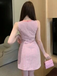 DAZY Plaid Fitted Sleeveless Bodycon Mini Dress Suitable For Date Night, Wedding