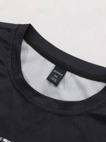 ROMWE MEN Prep 男士休闲字母印花短袖 T 恤和短裤套装