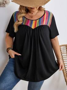 SHEIN CURVE+ 大码对比条纹 T 恤，超宽松，度假 T 恤波西米亚风度假 - 黑色 - 查看 5