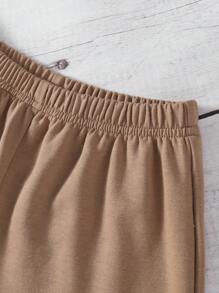 Conjunto de 2 piezas de camiseta con estampado de un perro montado en una motocicleta al estilo occidental + pantalón caqui para niños pequeños (talla pequeña), adecuado para uso diario, juego al aire libre y reuniones familiares, conjunto de verano para niños