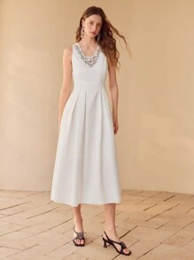 MOTF PREMIUM RHINESTONE DECOR SLEEVELESS DRESS - White - View 2