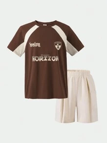 SHEIN 2 pièces ensemble casual énergique pour garçon préadolescent. Le Top est un t-shirt à manches courtes avec des couleurs contrastées marron et blanc, vibrant et énergique. Associé à un short blanc avec des poches latérales pratiques pour que les enfants puissent ranger de petits objets. La conception globale est simple et moderne, convenant aussi bien pour le port quotidien casual que pour les sports, permettant aux enfants de profiter des sports tout en mettant en valeur leur charme unique.