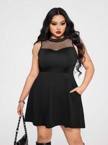 SHEIN ICON 加大码圆领无袖网眼拼布 A 字形连衣裙，Y2K 朋克哥特风格，带口袋 - 黑色 - 查看 3