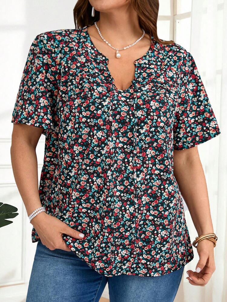 Blusa con cuello calado y estampado floral diminuto para vacaciones, talla grande, informal