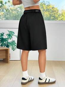 SHEIN EZwear Quần short Bermuda dệt rộng màu đen có thắt lưng - màu đen - Xem 2