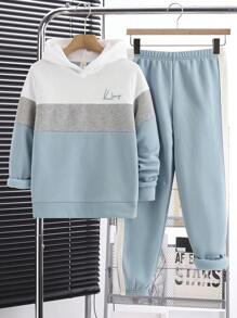 SHEIN Tween 男童两件套服装：连帽运动衫和慢跑裤，拼布设计，高品质，适合通勤、上学、休闲、运动、秋冬季，保暖内衬，加厚 - 淺藍色 - 查看 7