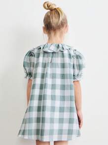 SHEIN Young Girls' Green Plaid Floral Print Ruffled Collar Puff Sleeve Embroidered Pocket Loose Dress, Mori Girl Style, Vacation Style