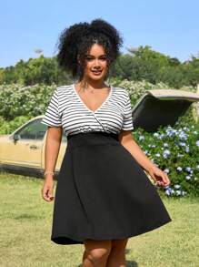 SHEIN EZwear Women's Summer Solid Color Knit Waist Cinched A-Line Short Sleeve Dress