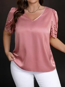 SHEIN Clasi 大码休闲纯色镂空短袖衬衫