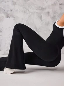 Easithlete 1 件喇叭腿连体裤 / 撞色设计 + 黑色 / 常规连体裤 / 无缝 / 瑜伽 + 健身