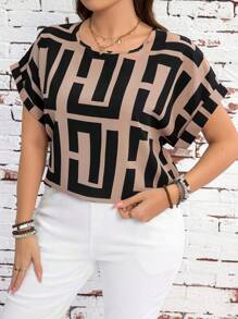 SHEIN LUNE Plus Size Women Geometric Print Short Sleeve Shirt Summer Outfits For Women Shirts Women Commute Minimalist Old Money Blouset,Romantic And Elegant, Summer Tops  Classy Tops For Women  Blouses For Women Summer Outing Blouses Commuting Shirt Summer Tops Casual Tops Women'S Shirt Women'S  Blouses