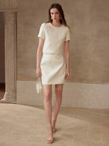 MOTF PREMIUM APPLIQUES PUFF SLEEVE BLOUSE