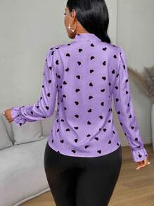 SHEIN Clasi Blusa de manga larga con estampado de corazón, manga de mariposa y lazo frontal para mujer, ropa de Año Nuevo