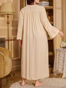 PalaceNights Plus Size Long Sleeve V-Neck Lace Patchwork Ruffle Hem Loose Vintage Long Nightgown