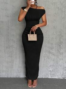 Slaydiva فستان نسائي أنيق جديد للصيف للحفلات والمناسبات اليومية والمواعيد، بكتف مائل أو كتف واحد،برقبة مكشوفة، بحرف أمامي مطوي، قصة ضيقة وطويلة، بقماش محبوك ذو نسيج متموج باللون الأبيض - الأسود - مشاهدة 7