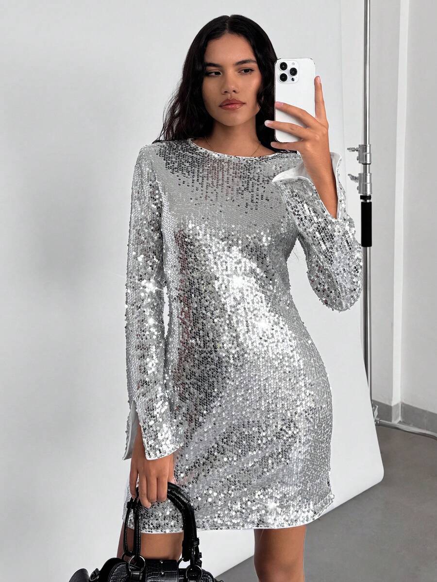 SHEIN Essnce 女士圆领长袖亮片装饰休闲简约迷你连衣裙、新年前夜连衣裙、感恩节连衣裙、节日连衣裙 - 銀色 - 查看 1