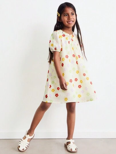 SHEIN Young Girls Colorful Floral All-Over Print Loose Crew Neck Short Sleeve Casual Dress, Vacation Style, Nature Vibe, Spring