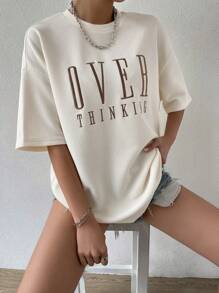 Chiquease Camiseta holgada de mujer con cuello redondo y manga de hombro caído, con estampado del eslogan "Pienso demasiado", para camisetas gráficas de mujer en verano