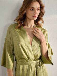 Ocili Leisure Comfortable Jacquard Satin Surface Landscape Soft & Smooth Ladies' Bathrobe