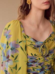 MOTF PREMIUM 花卉印花褶饰连衣裙 - 黃色 - 查看 3