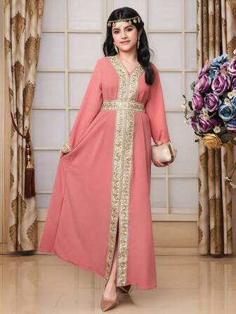 适合少女的亮片拼布长袖开衩下摆连衣裙