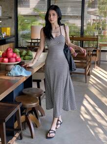 DAZY Váy không tay hở lưng sọc đơn giản cho nữ mùa hè - màu đen - Xem 4