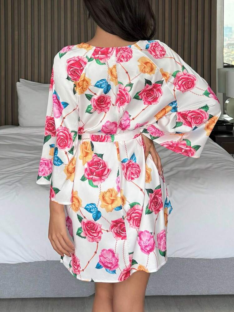 Vacation Style V-Neck Short Women Robe Pajama