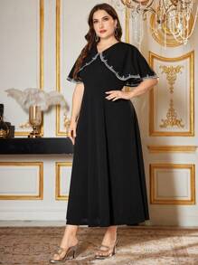 Modelyn Plus Size Solid Color Embroidered Contrast Color Abaya Dress - Black - View 4