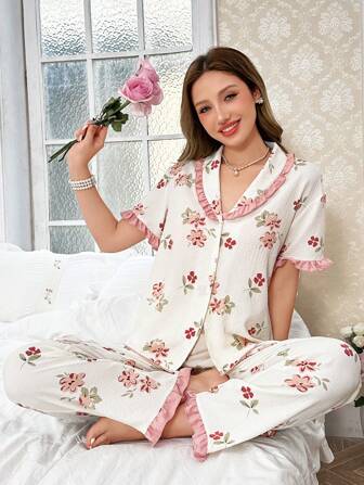 CottageSlumber 心形领花卉印花女式上衣和裤子睡衣套装